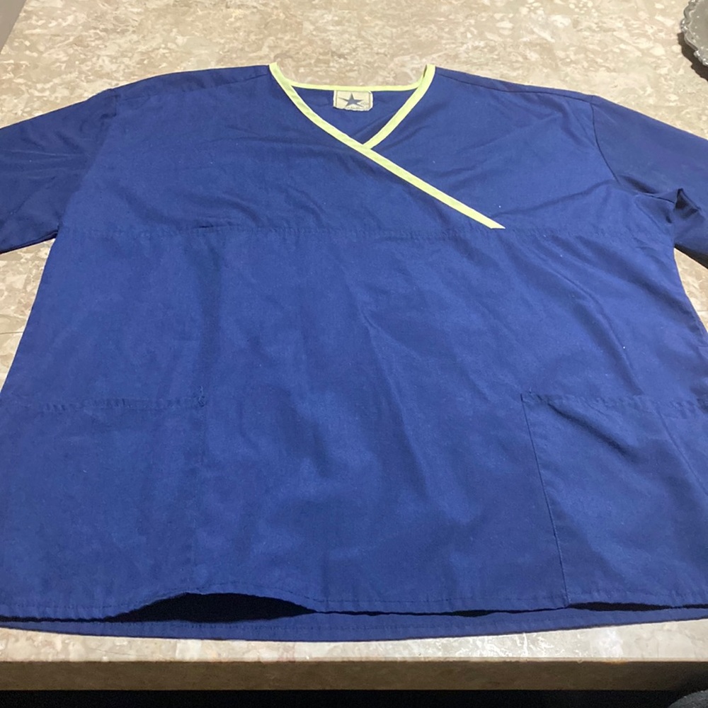 Blackstar Scrub Top